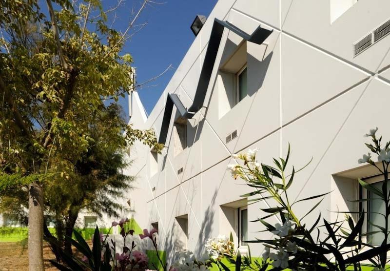 Lemon Hotel - Mery Sur Oise/Cergy Exterior photo