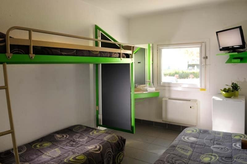 Lemon Hotel - Mery Sur Oise/Cergy Room photo