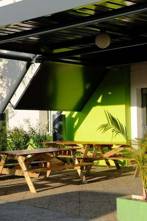 Lemon Hotel - Mery Sur Oise/Cergy Exterior photo